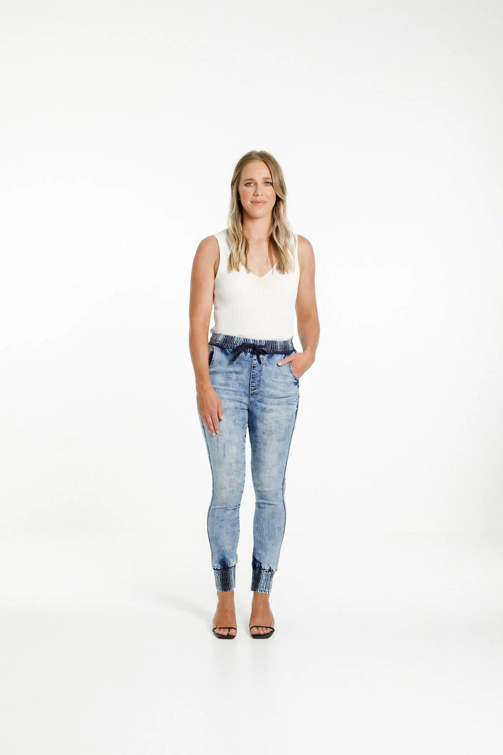 Home-lee Weekender Jeans - Snow Wash