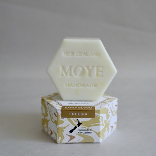 MOYE Pink Salt Soap - Yellow Early Bloom Freesia