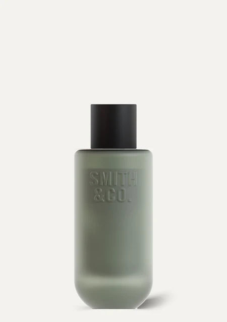 Smith & Co. Room Spray 100ml | Amber & Freesia