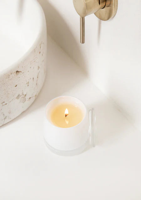 The Aromatherapy Co. Therapy Candle RELAX | Lavender and Clary Sage