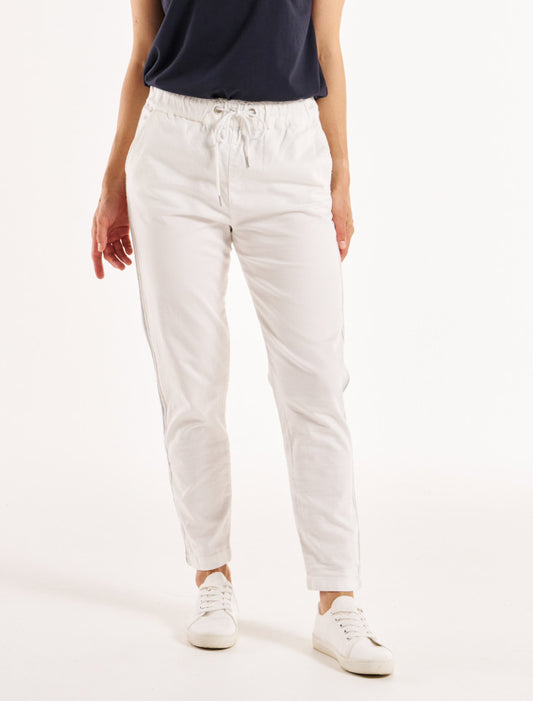 Betty Basics Brooks Jean - White