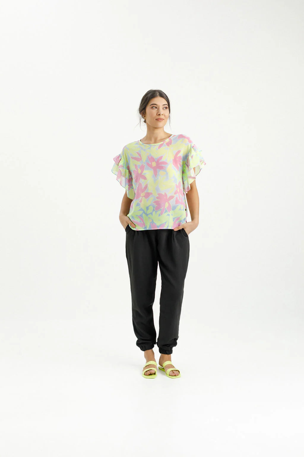 Home-lee Evelyn Blouse | Lime Daisies