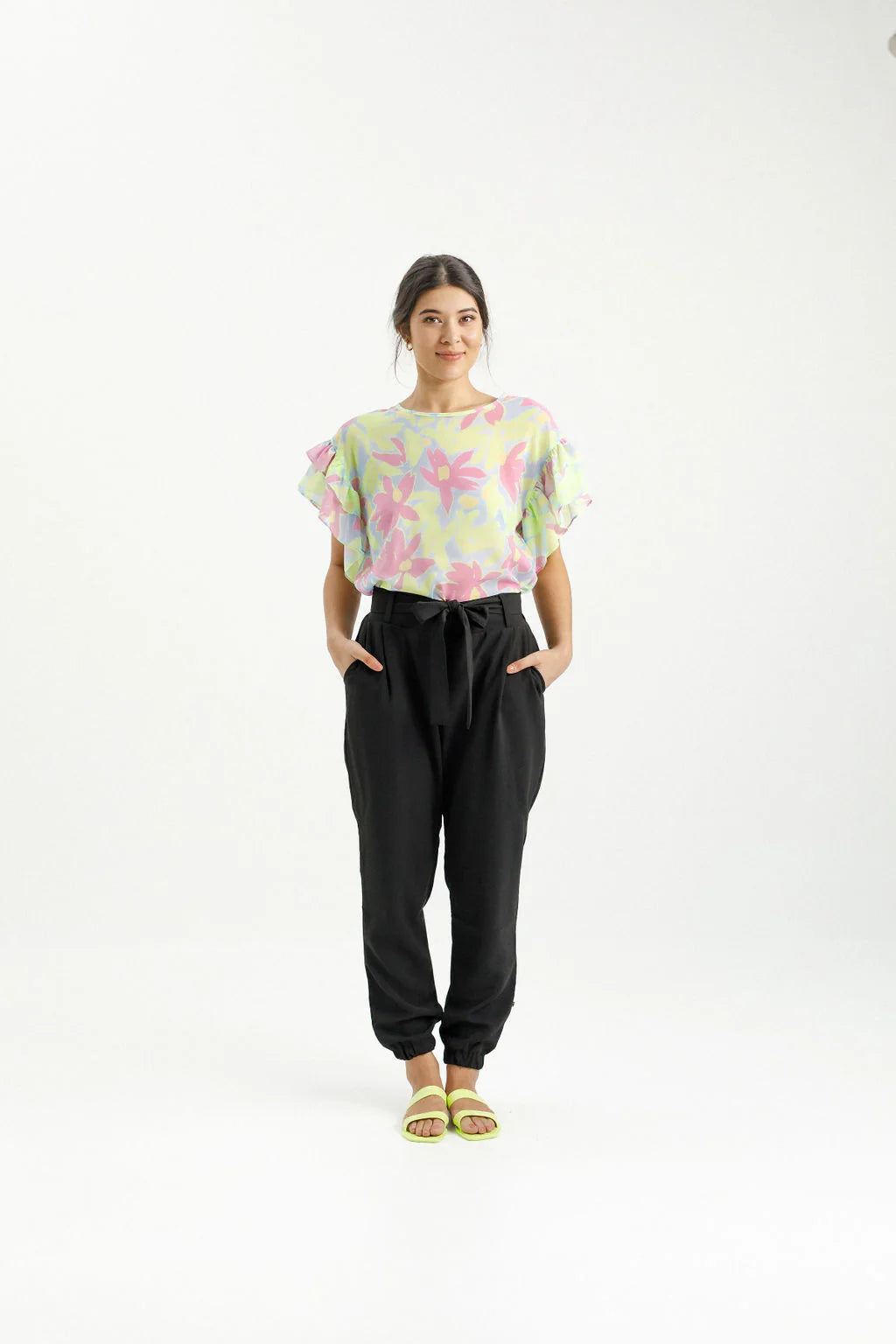 Home-lee Evelyn Blouse | Lime Daisies