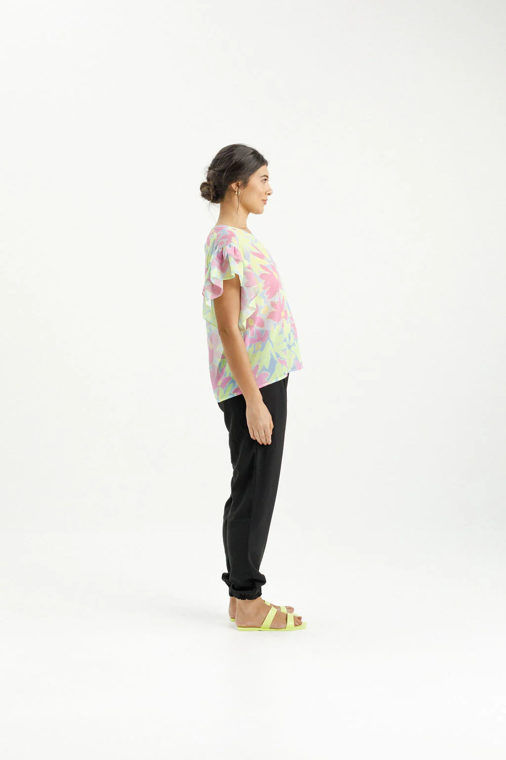 Home-lee Evelyn Blouse | Lime Daisies