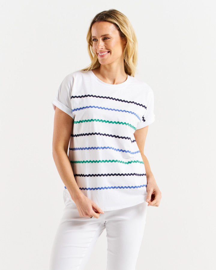 Betty Basics Sunny Tee | Ocean Waves